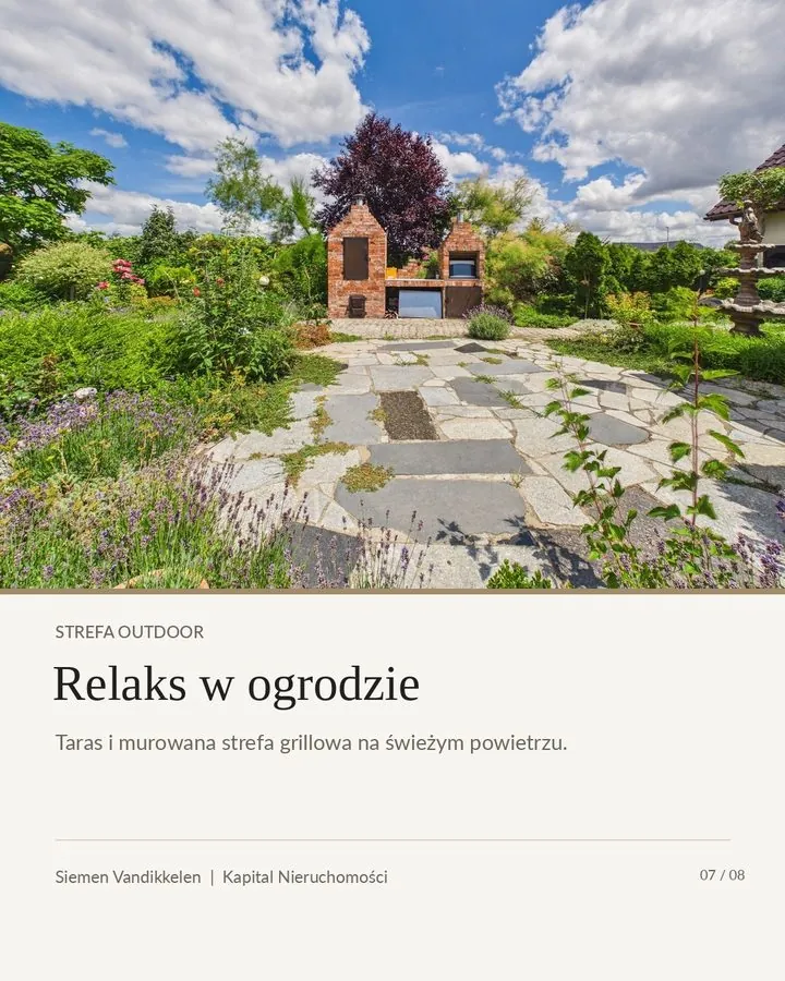 Slajd 7: taras i murowana strefa grillowa w ogrodzie